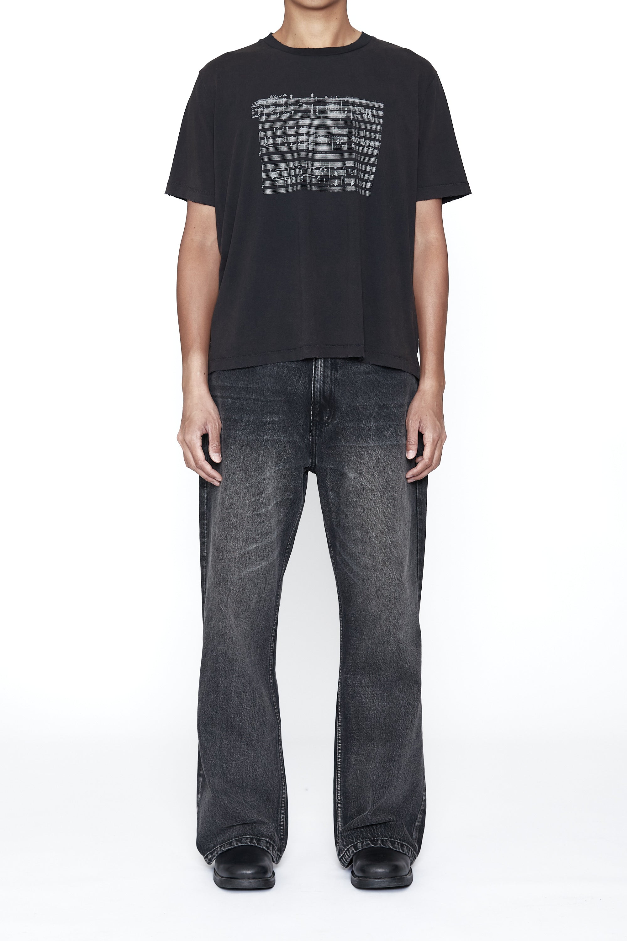 BLACK WASHED MUSIC SHEET PRINTED SS THRIFT CUT T-SHIRT