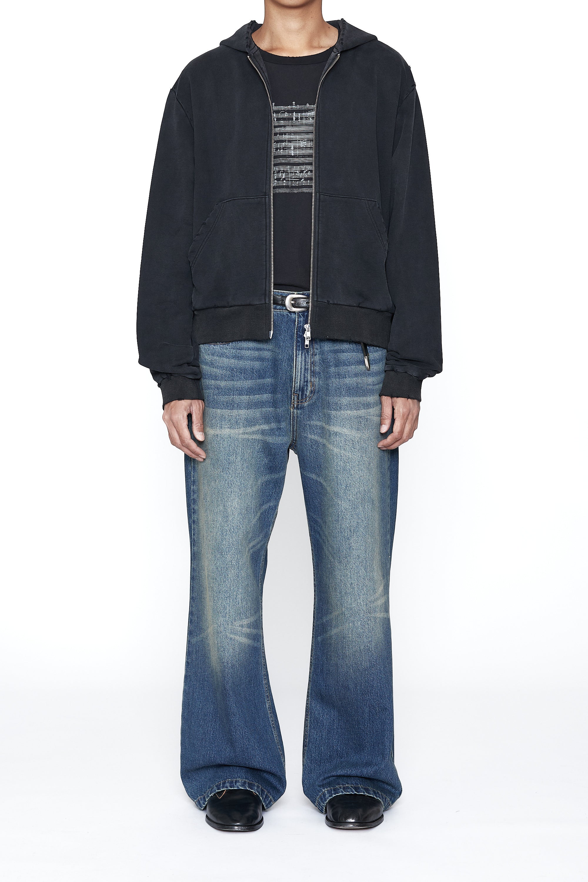 Load image into Gallery viewer, BLACK WASHED MUSIC SHEET PRINTED SS THRIFT CUT T-SHIRT
