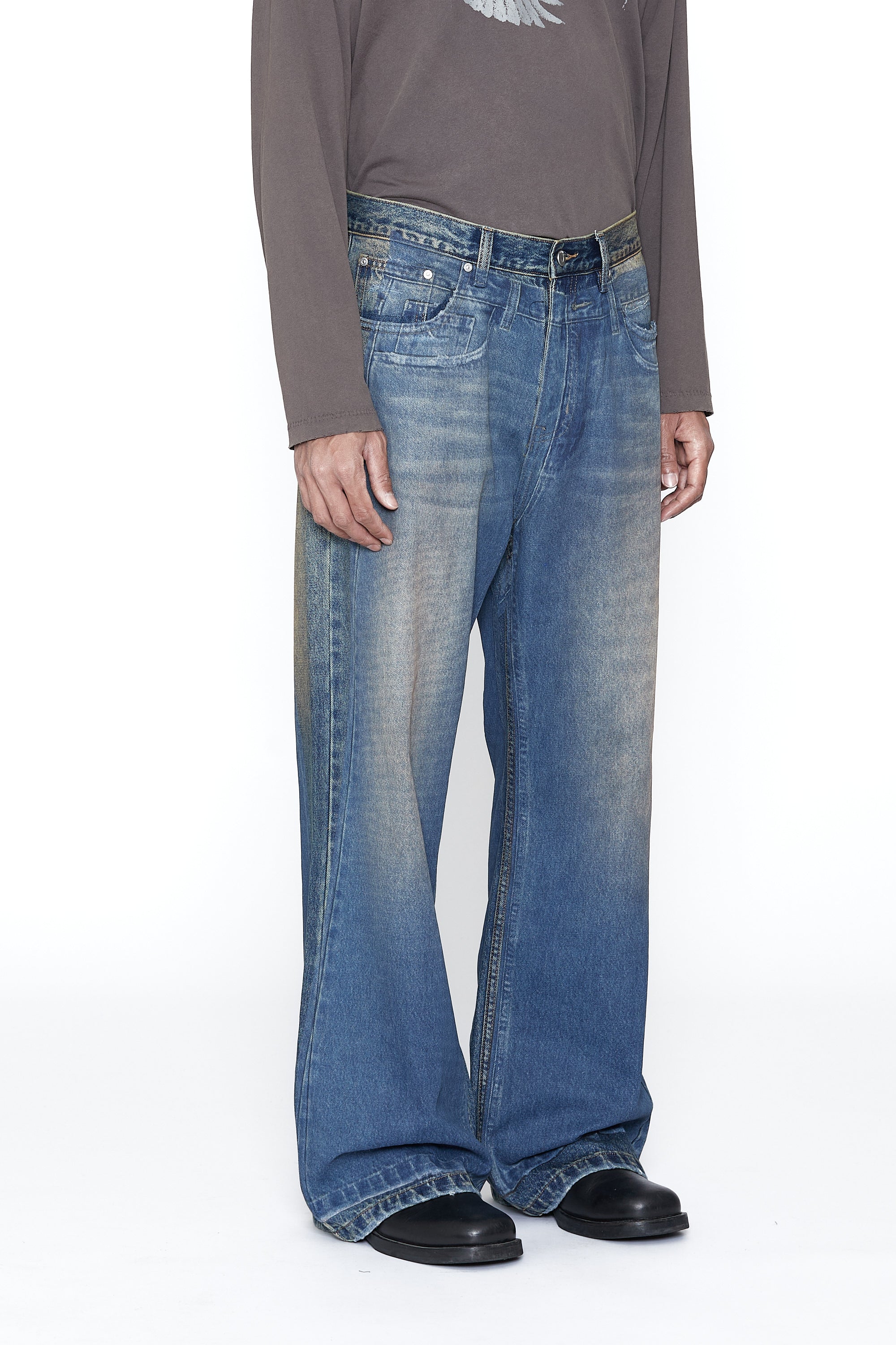 Load image into Gallery viewer, FADED DIRTY INDIGO WASHED DUAL EXPOSURE BREAK CUT FLARED JEANS

