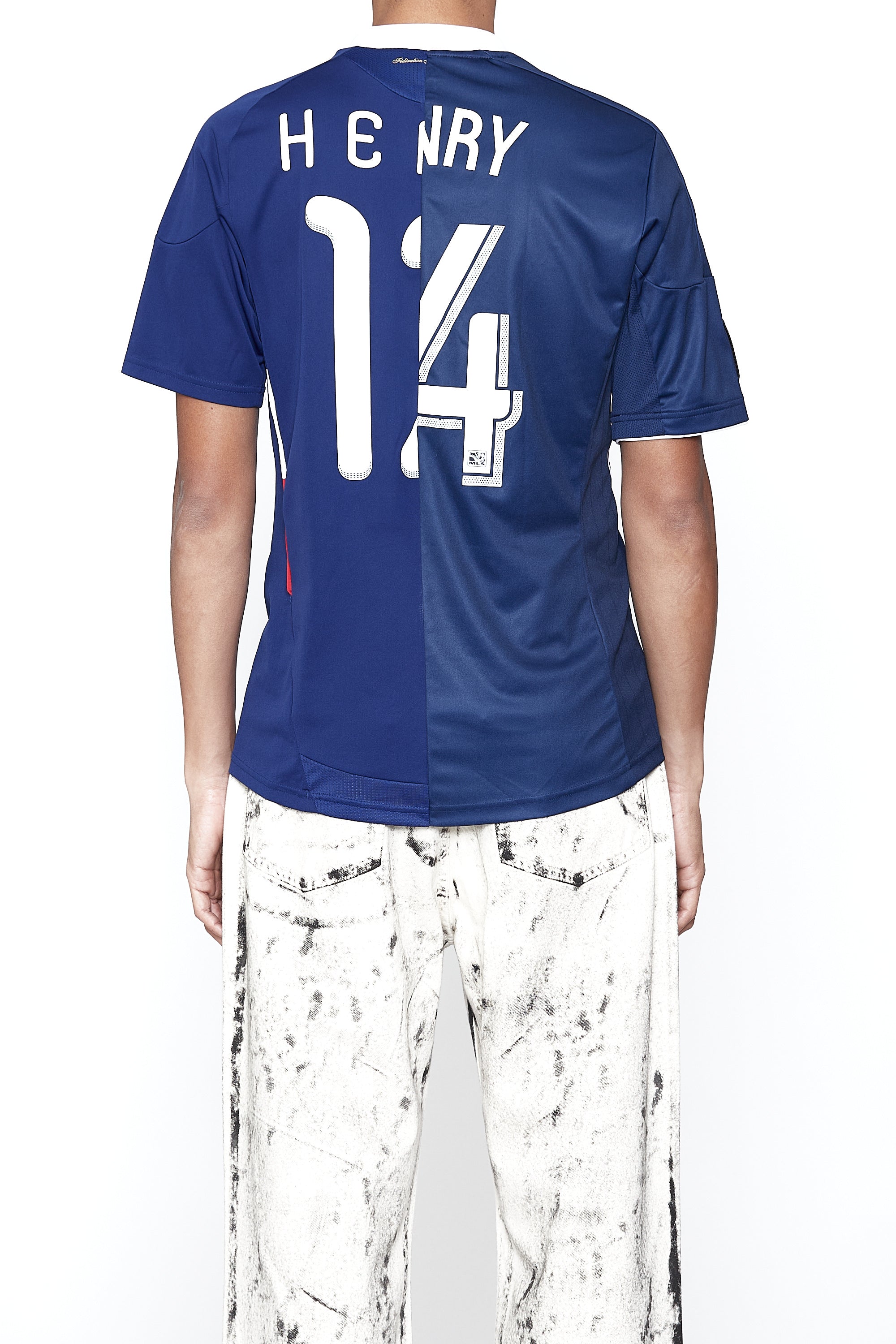 Load image into Gallery viewer, RECONSTRUCTED HYBRID VINTAGE SHRUNKEN SHORTSLEEVE FOOTBALL JERSEY (THIERRY HENRY B)
