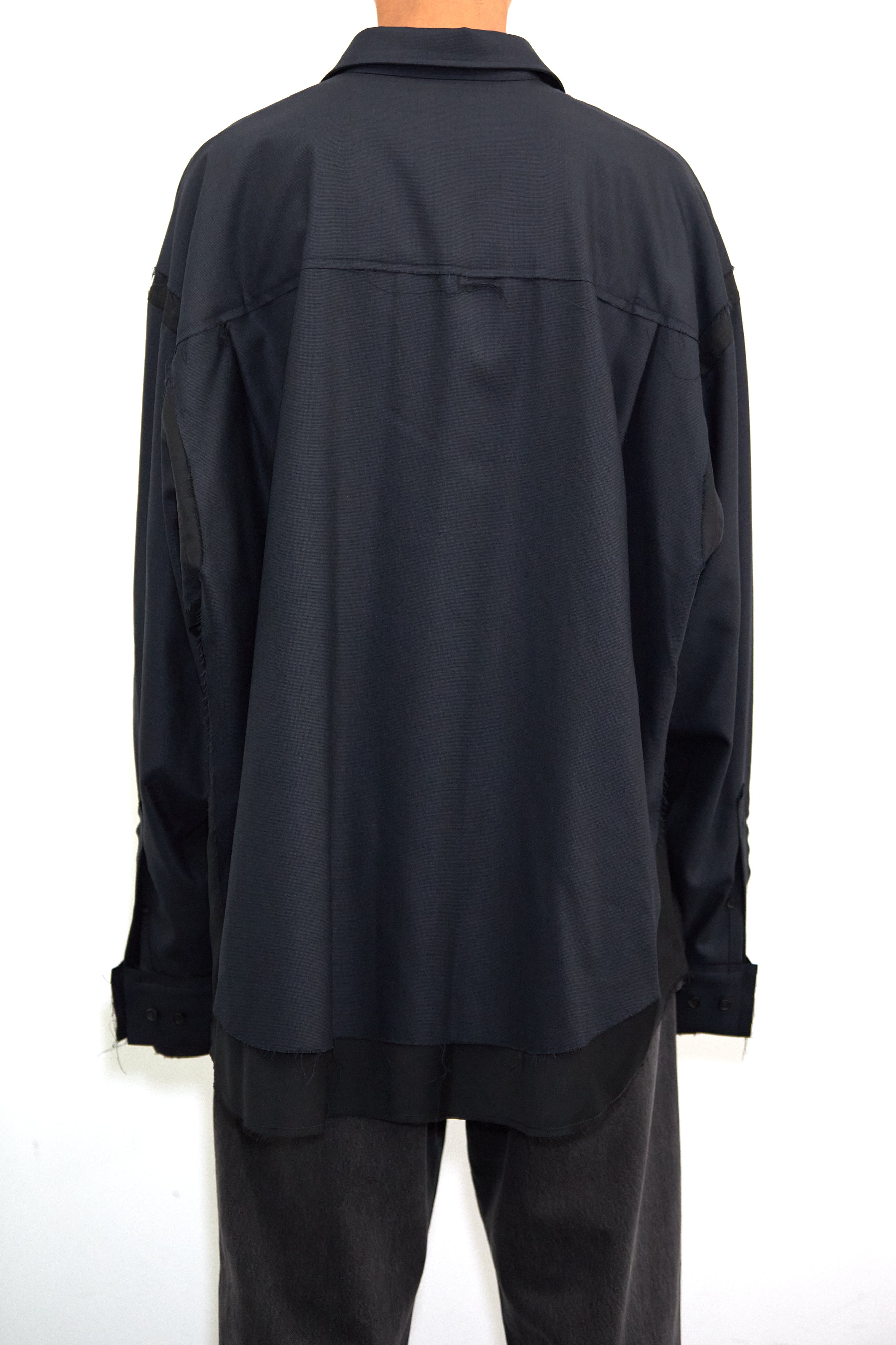 Load image into Gallery viewer, NAVY WOOL RAW EDGES HYBRID SHIRT
