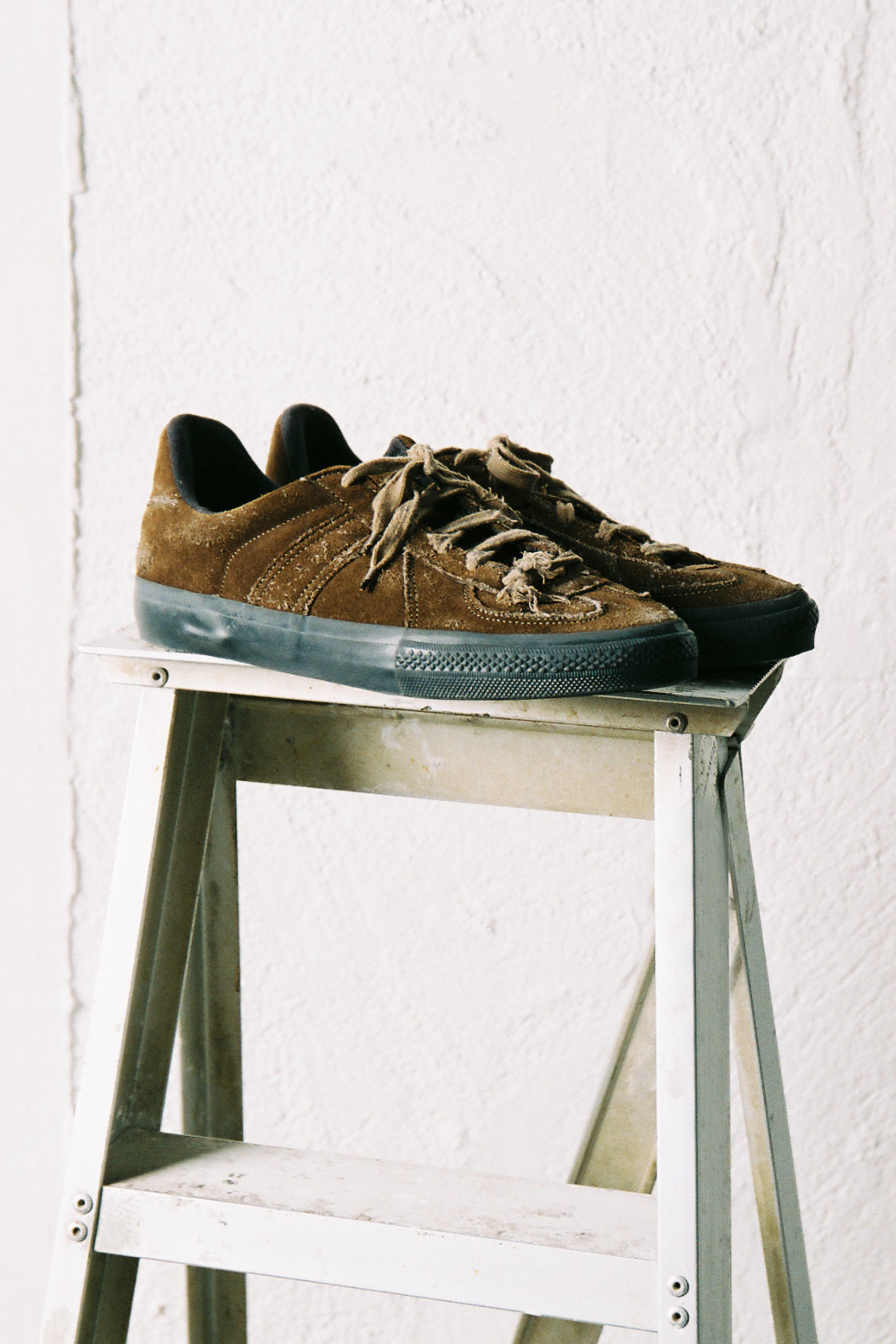 CODA X LUDDITE REPRODUCTION OF FOUND AGING DISTRESSED HYBRID SKATE TRAINER