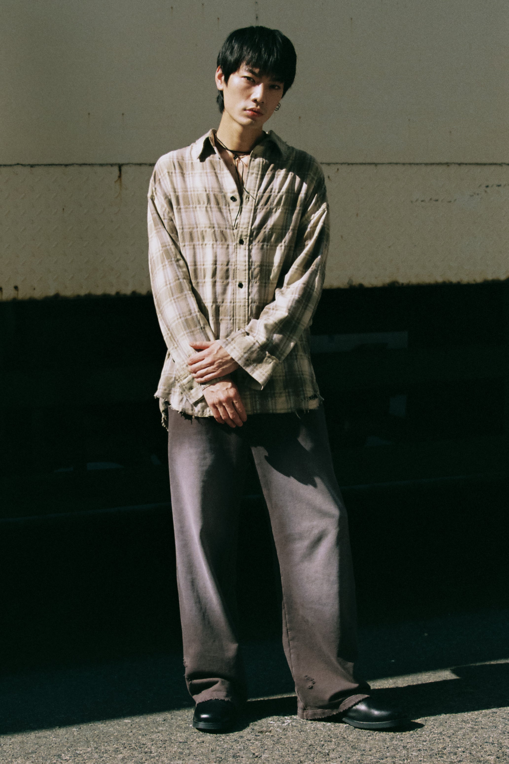 WORN BLACK AGING FADED DAMAGED SWEATPANTS