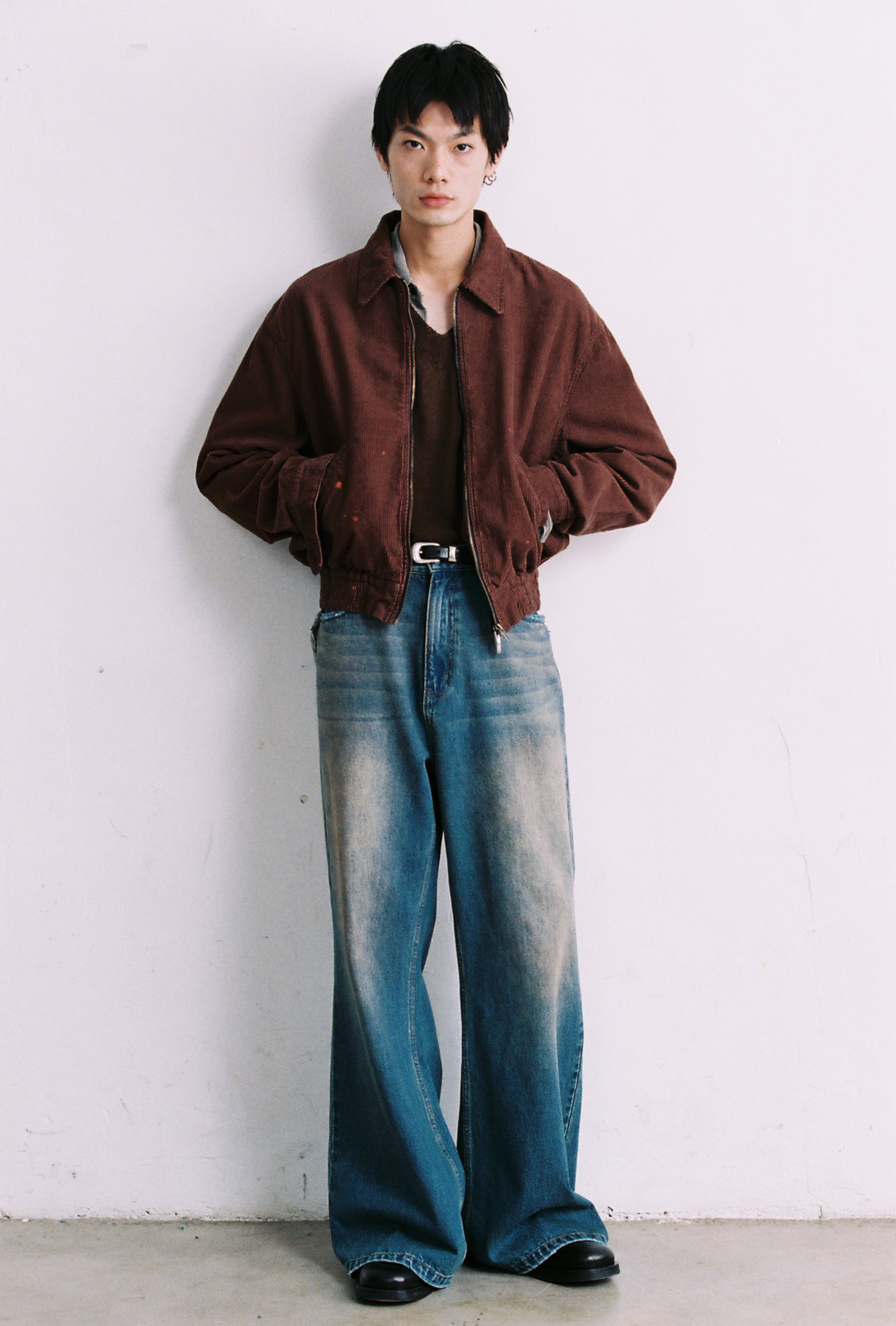 Load image into Gallery viewer, BROWN WASHED CORDUROY SHRUNKEN TRACK JACKET
