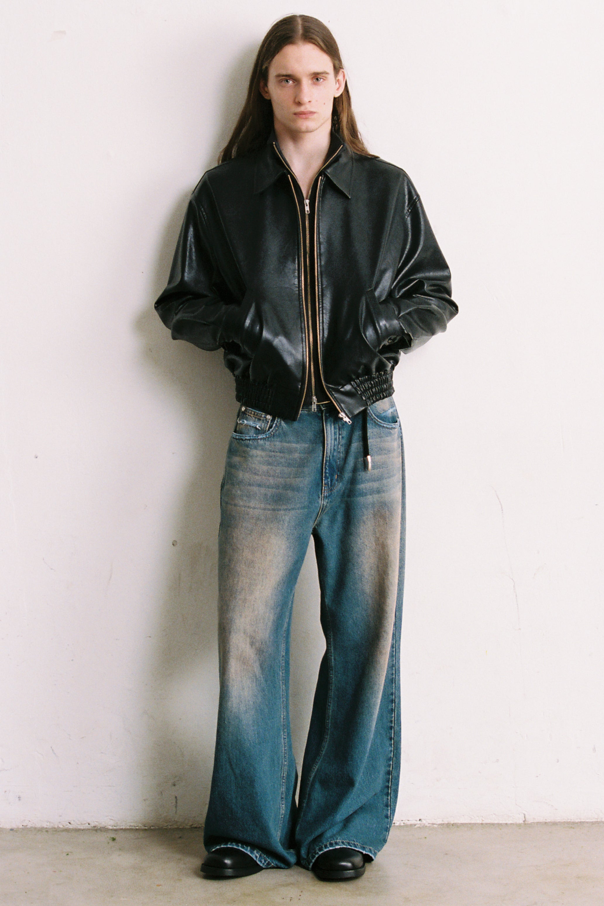 FADED DIRTY INDIGO WASHED BREAK CUT WIDE FLARED JEANS