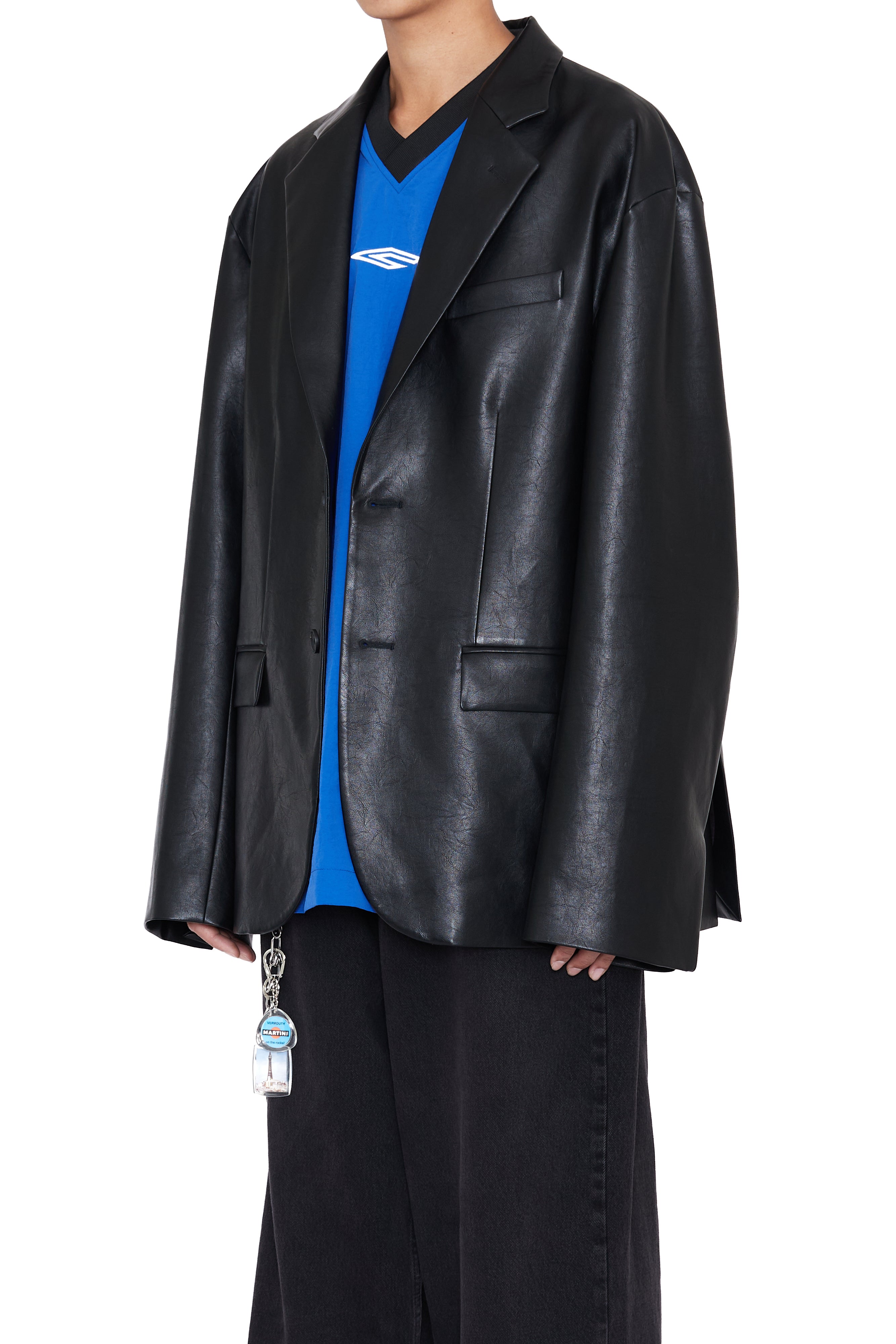 Load image into Gallery viewer, BLACK SYNTHETIC LEATHER OVERSIZED DEMOLISHED BLAZER
