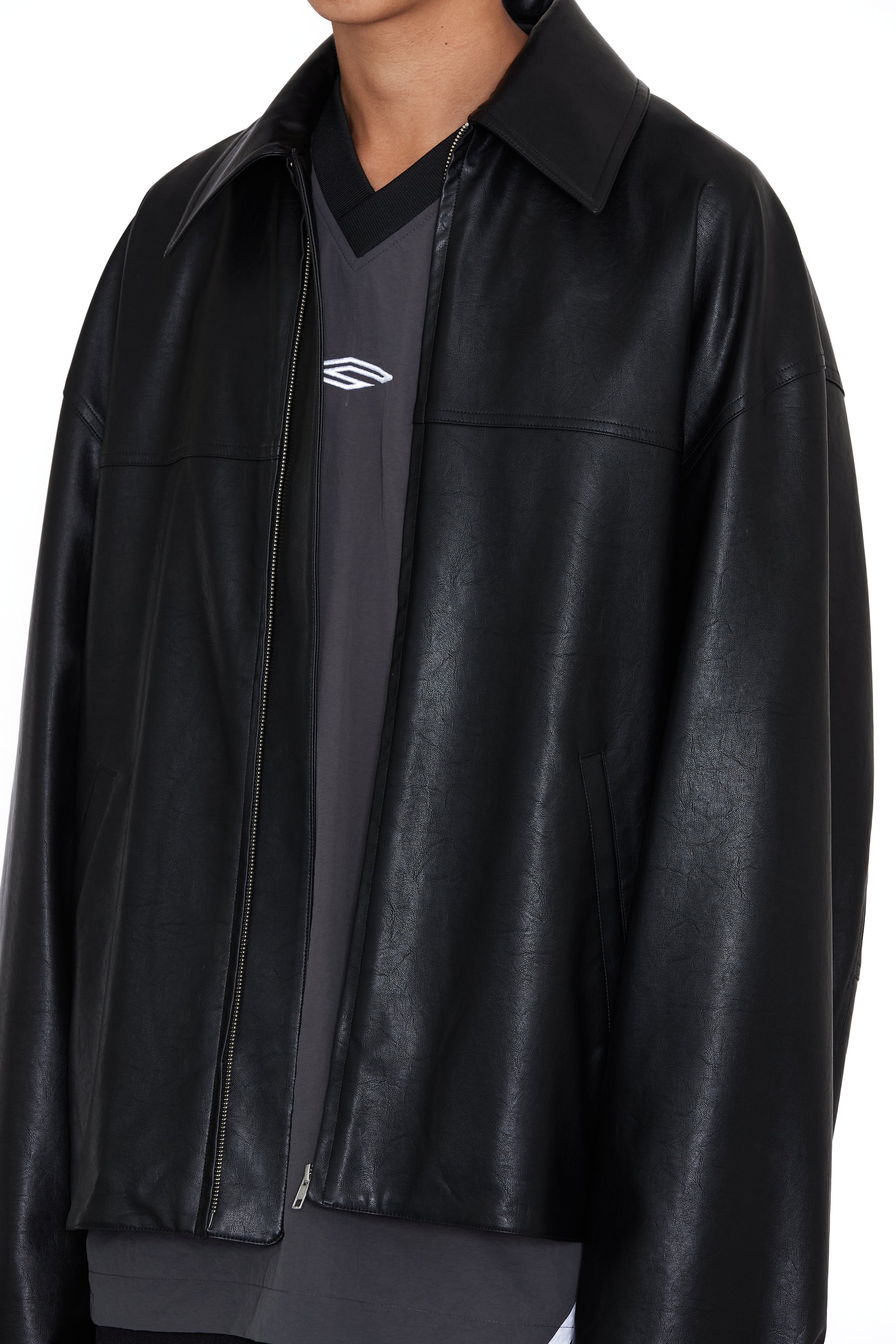 BLACK SYNTHEITC LEATHER SLANT JACKET