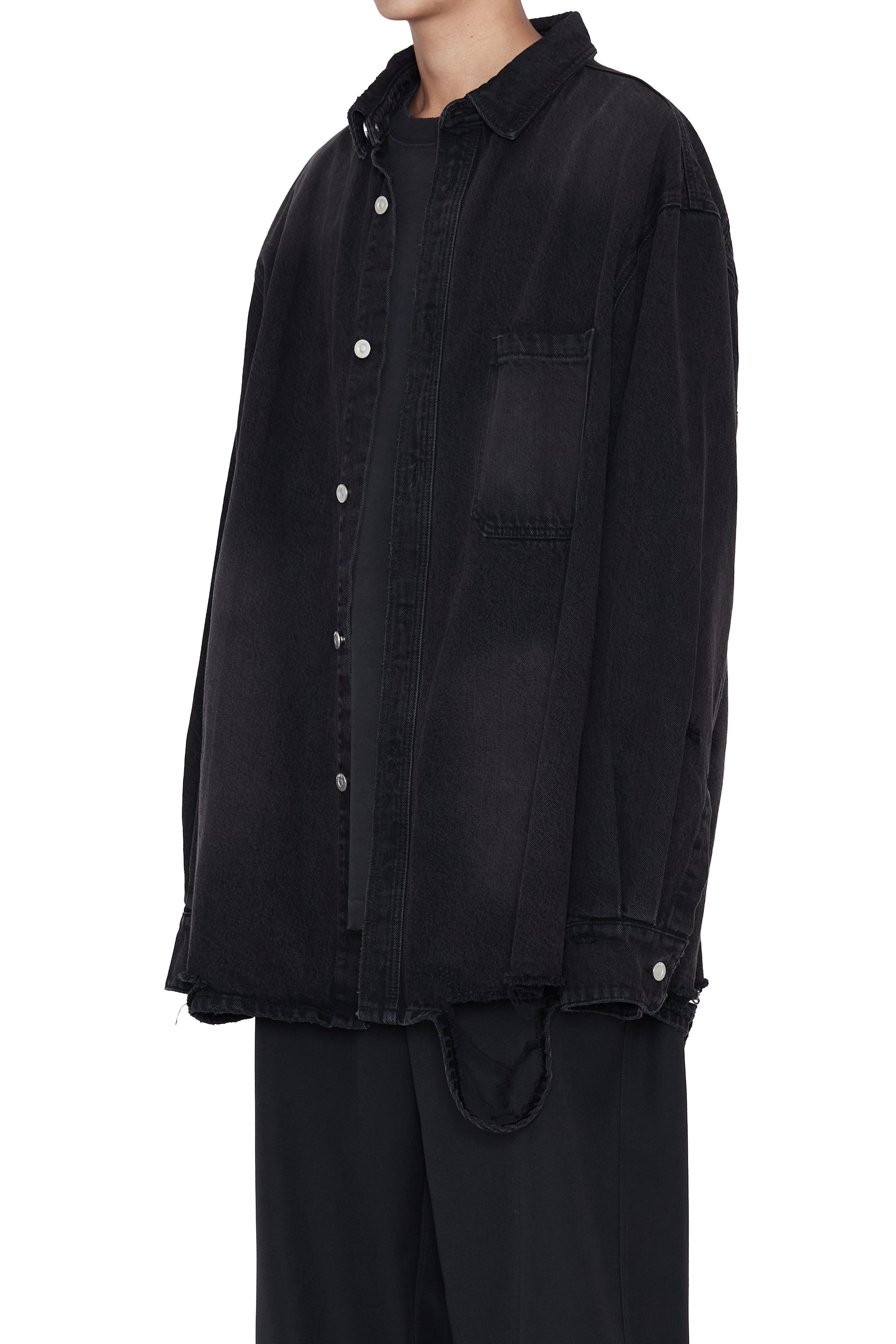 BLACK DESTROYED AGING OVERSIZED DENIM SHIRT