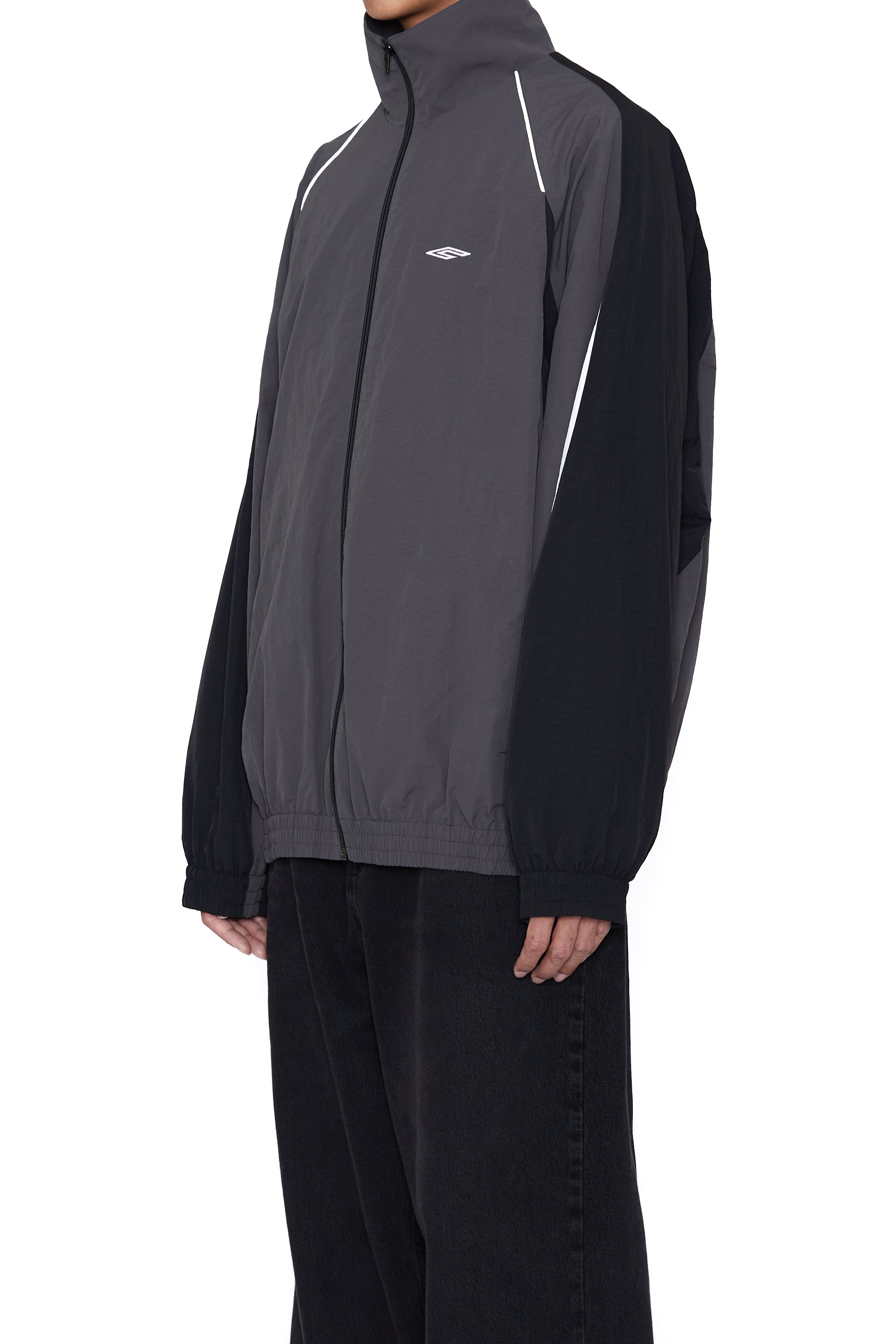 Load image into Gallery viewer, GREY NYLON ALL WEATHER PRO SPORTS JACKET
