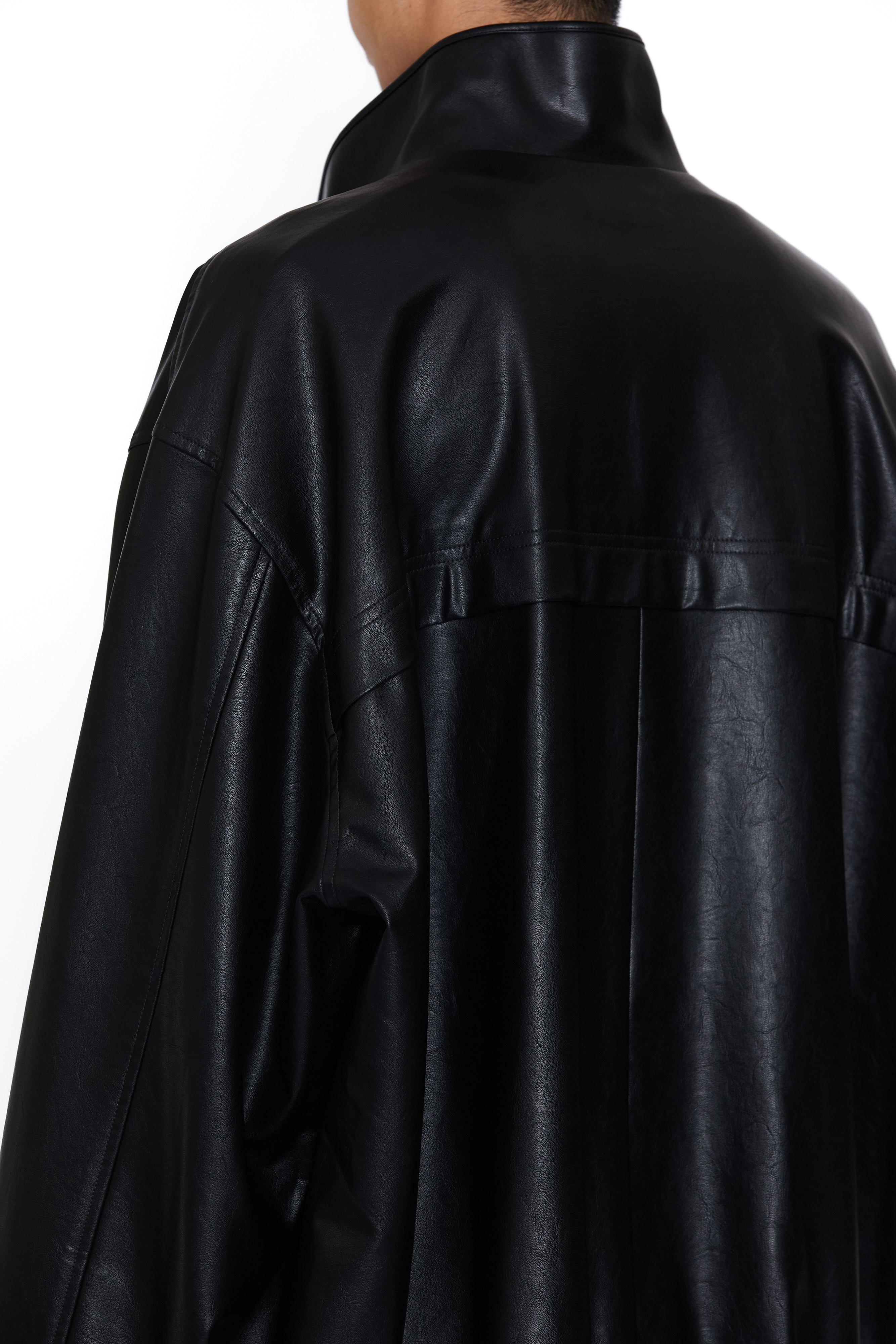 Load image into Gallery viewer, BLACK SYNTHEITC LEATHER OVERSIZED TEAM JACKET
