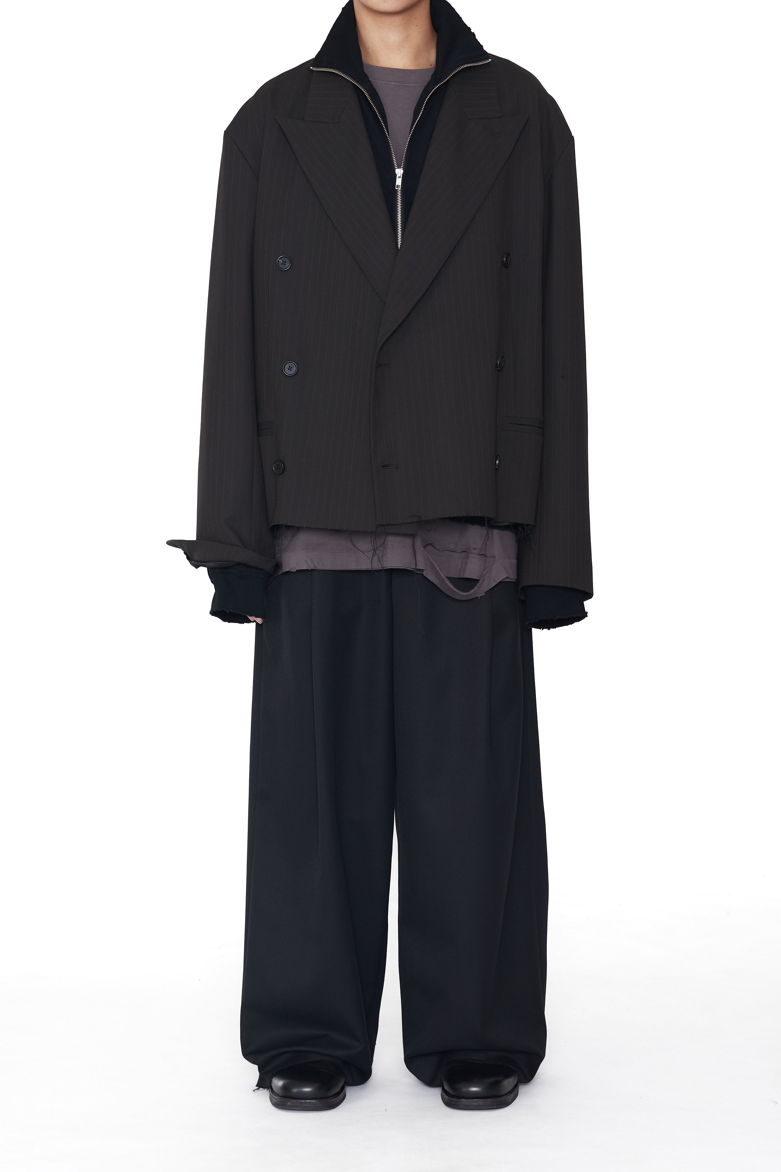 Load image into Gallery viewer, BLACK GABARDINE BREAK CUT PLEATED LARGO SLACK
