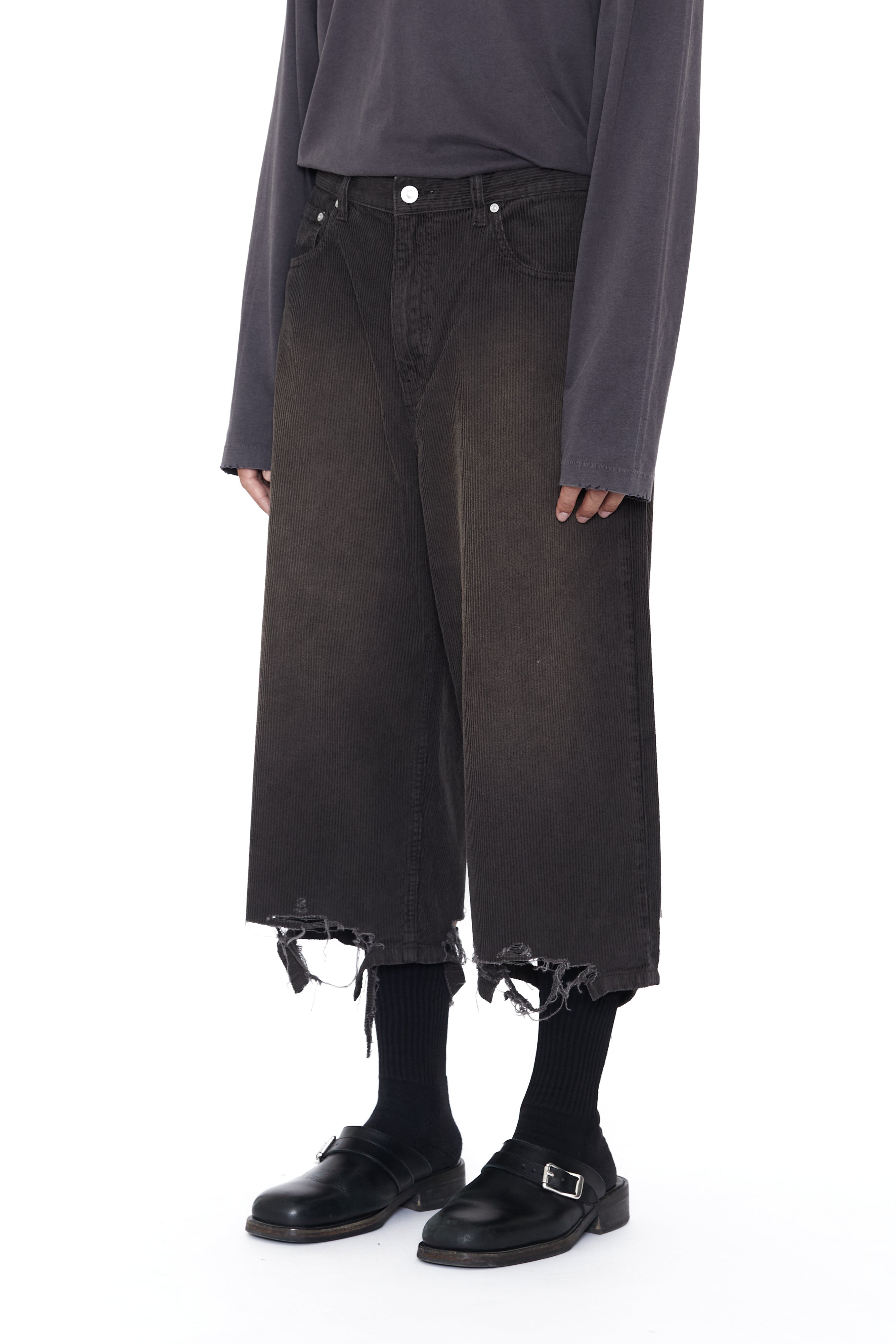 Load image into Gallery viewer, GREY WASHED CORDUROY DESTROYED CUT OUT SHORTS
