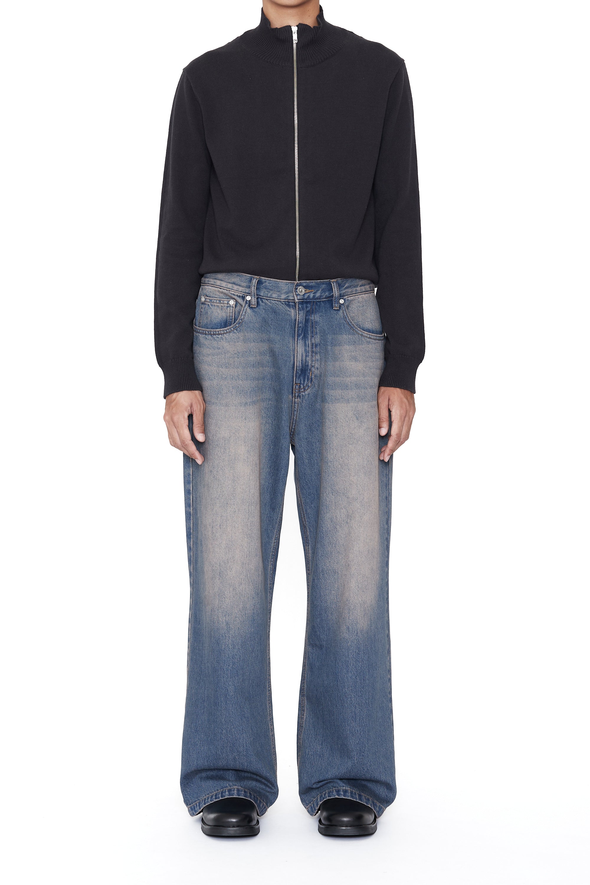 Load image into Gallery viewer, DUST INDIGO ACID WASH BREAK CUT FLARED JEANS
