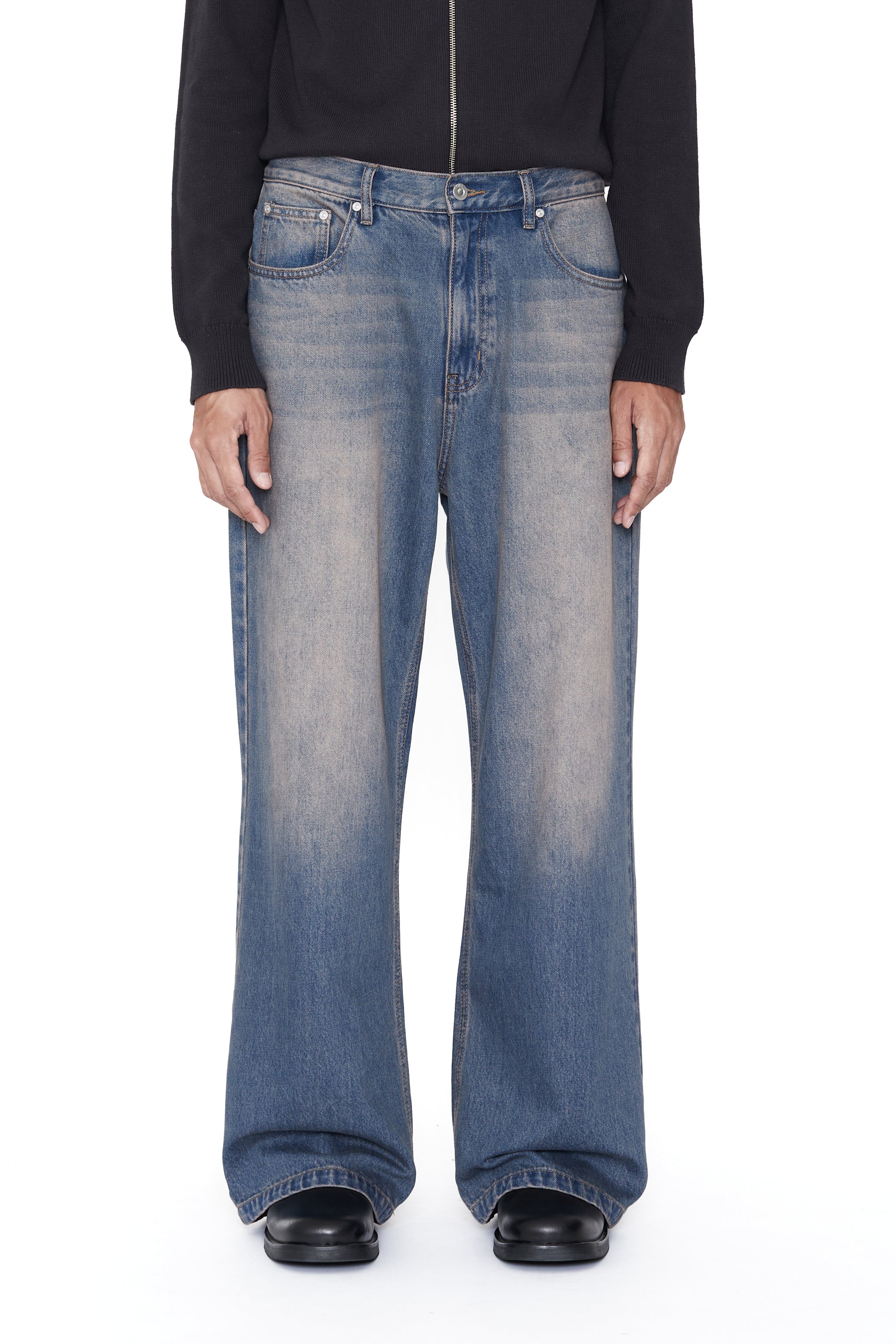 DUST INDIGO ACID WASH BREAK CUT FLARED JEANS