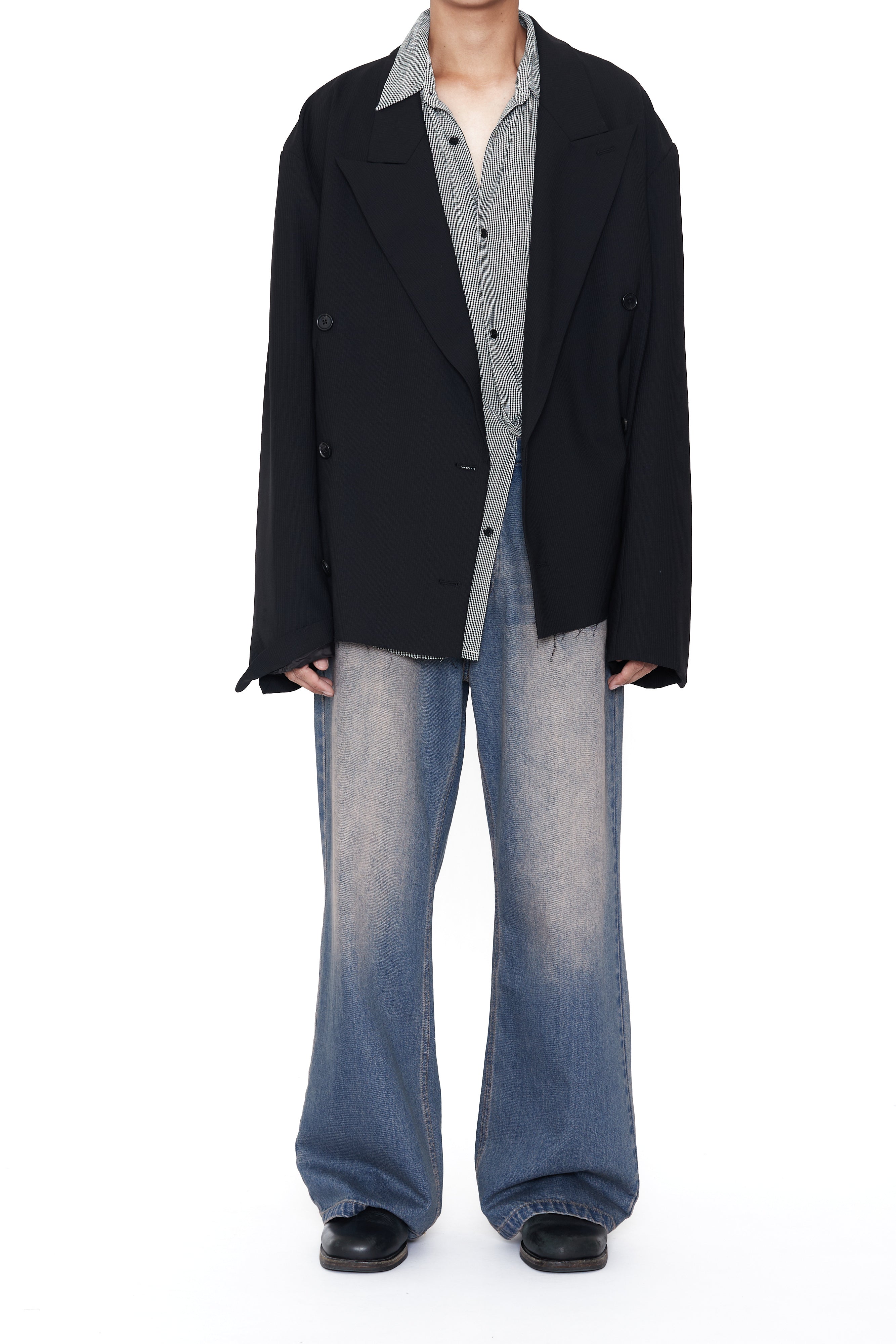 Load image into Gallery viewer, BLACK WOOL CUT OFF DOUBLE BREASTED LENTO BLAZER
