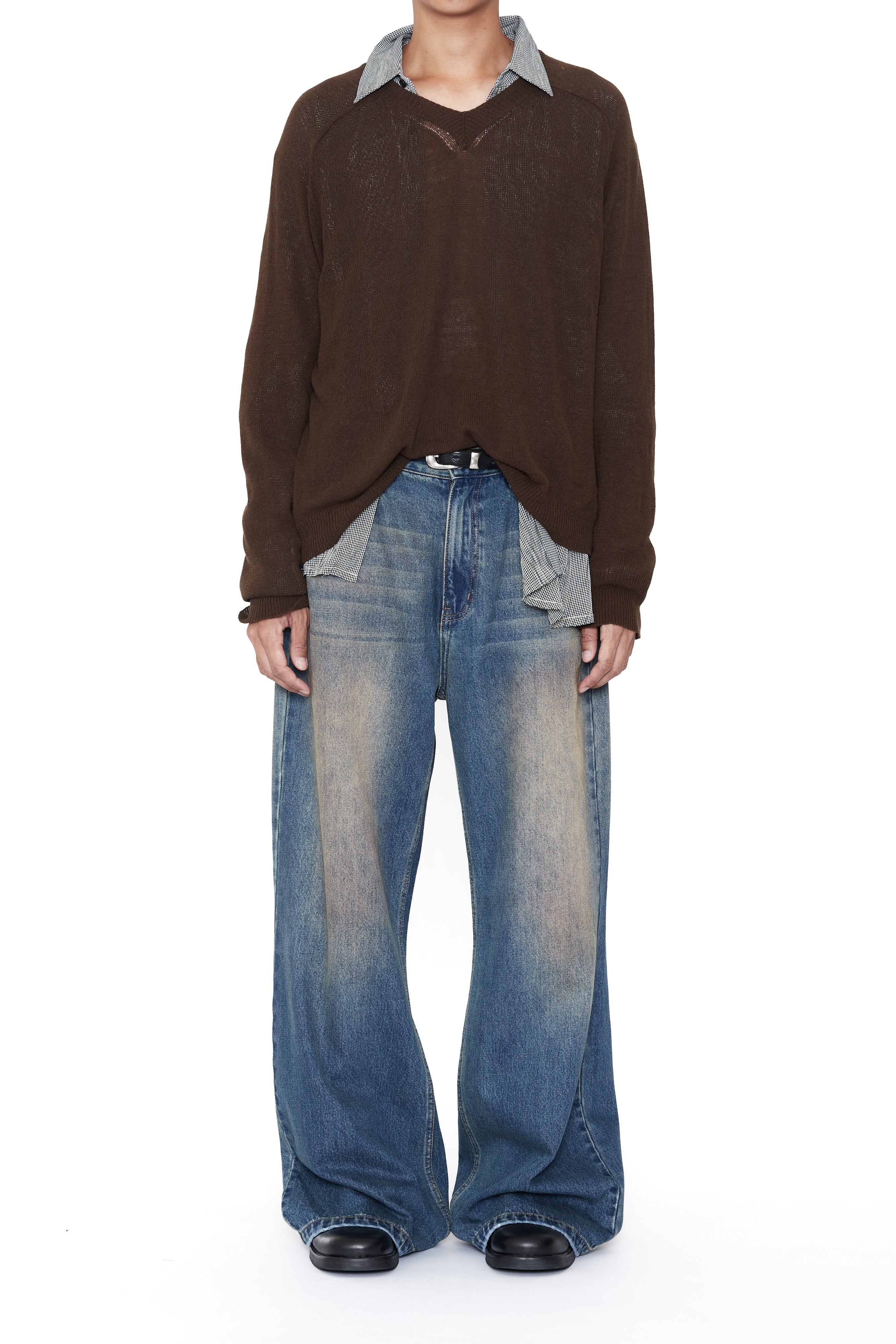 Load image into Gallery viewer, FADED DIRTY INDIGO WASHED BREAK CUT WIDE FLARED JEANS
