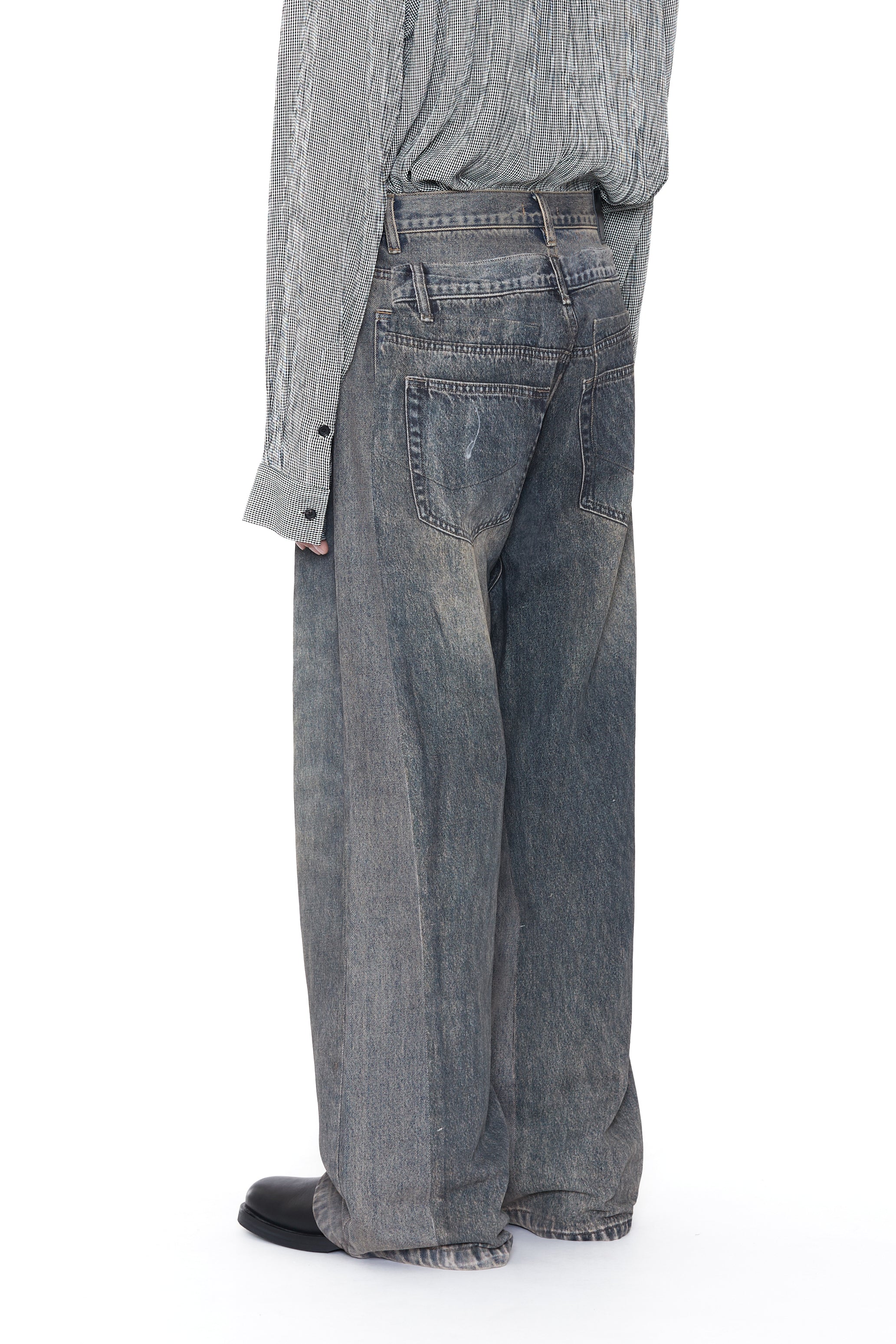 GREY ACID WASH DUAL EXPOSURE BREAK CUT FLARED JEANS