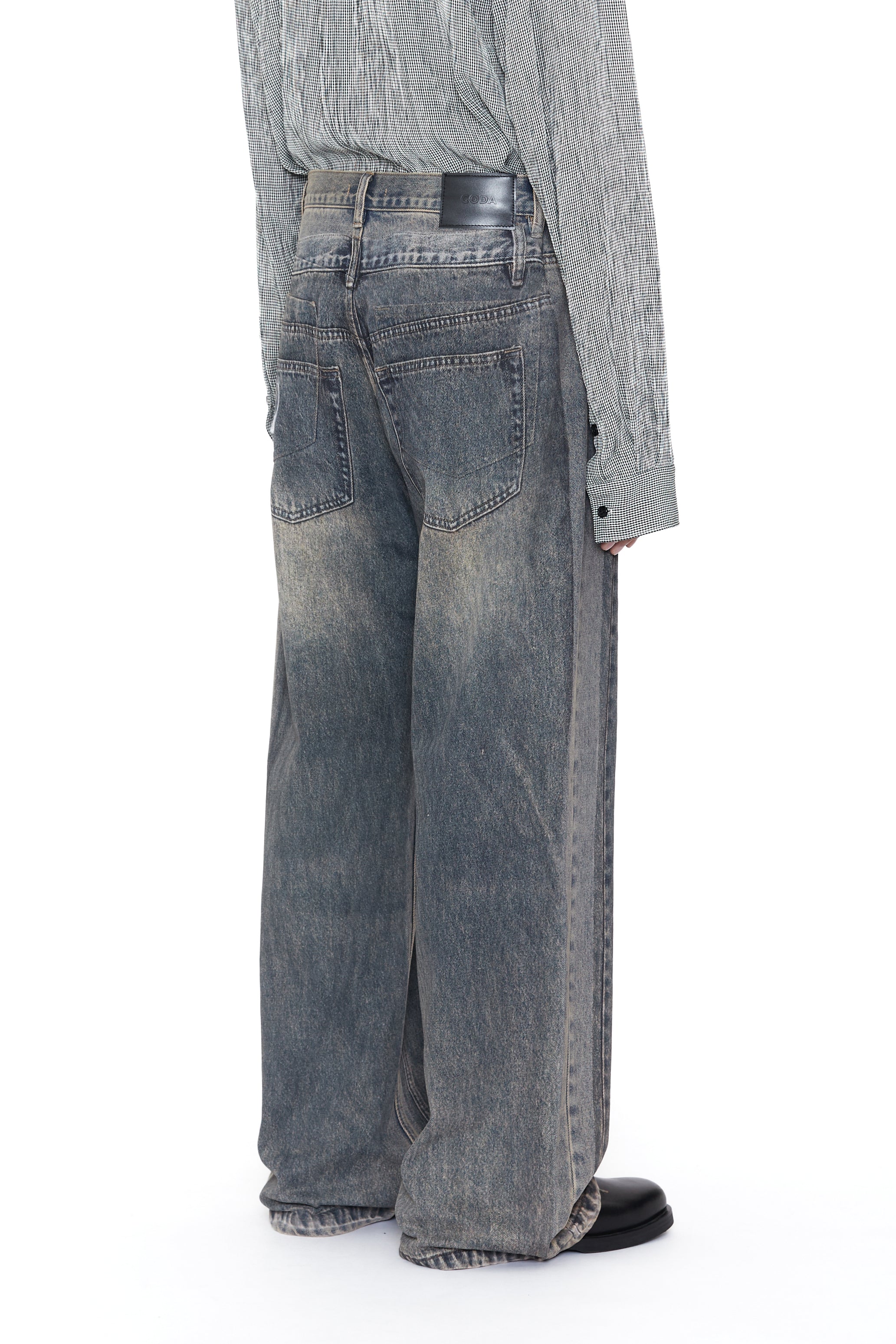 GREY ACID WASH DUAL EXPOSURE BREAK CUT FLARED JEANS