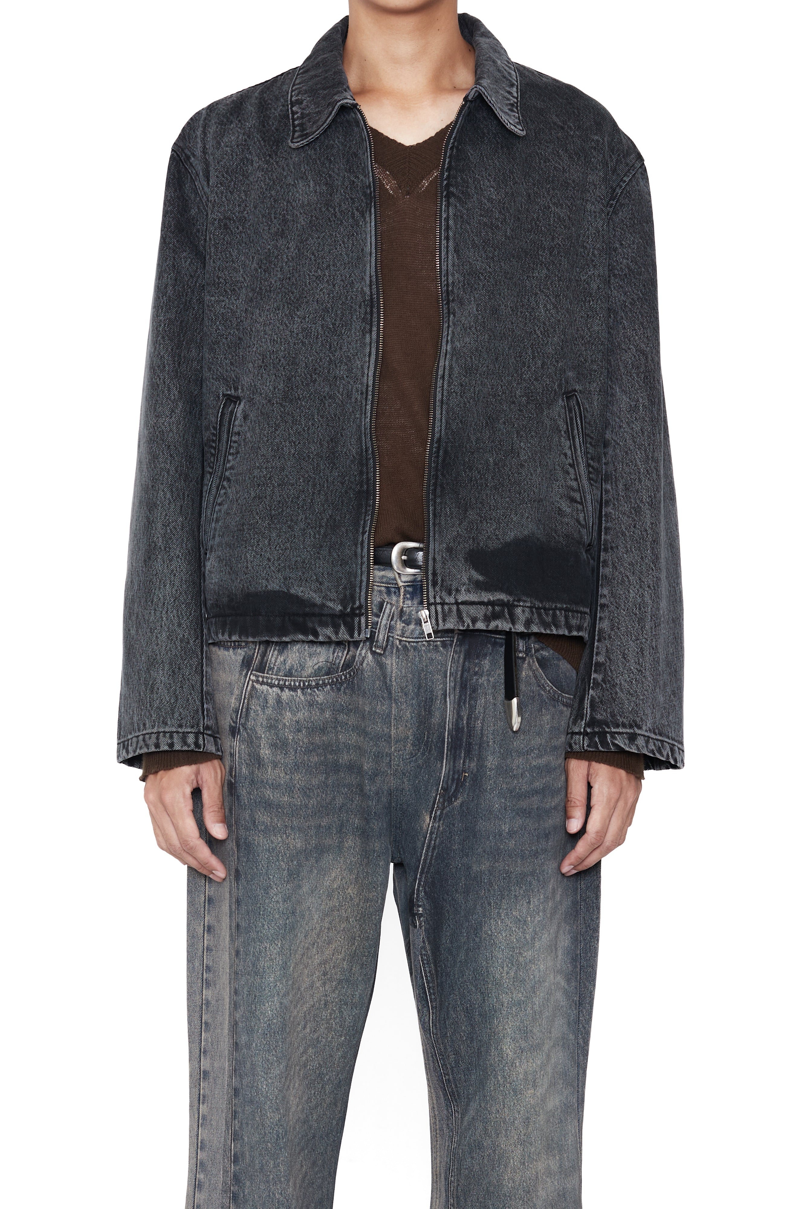 Load image into Gallery viewer, BLACK ACID WASHED DENIM TILT ZIP JACKET
