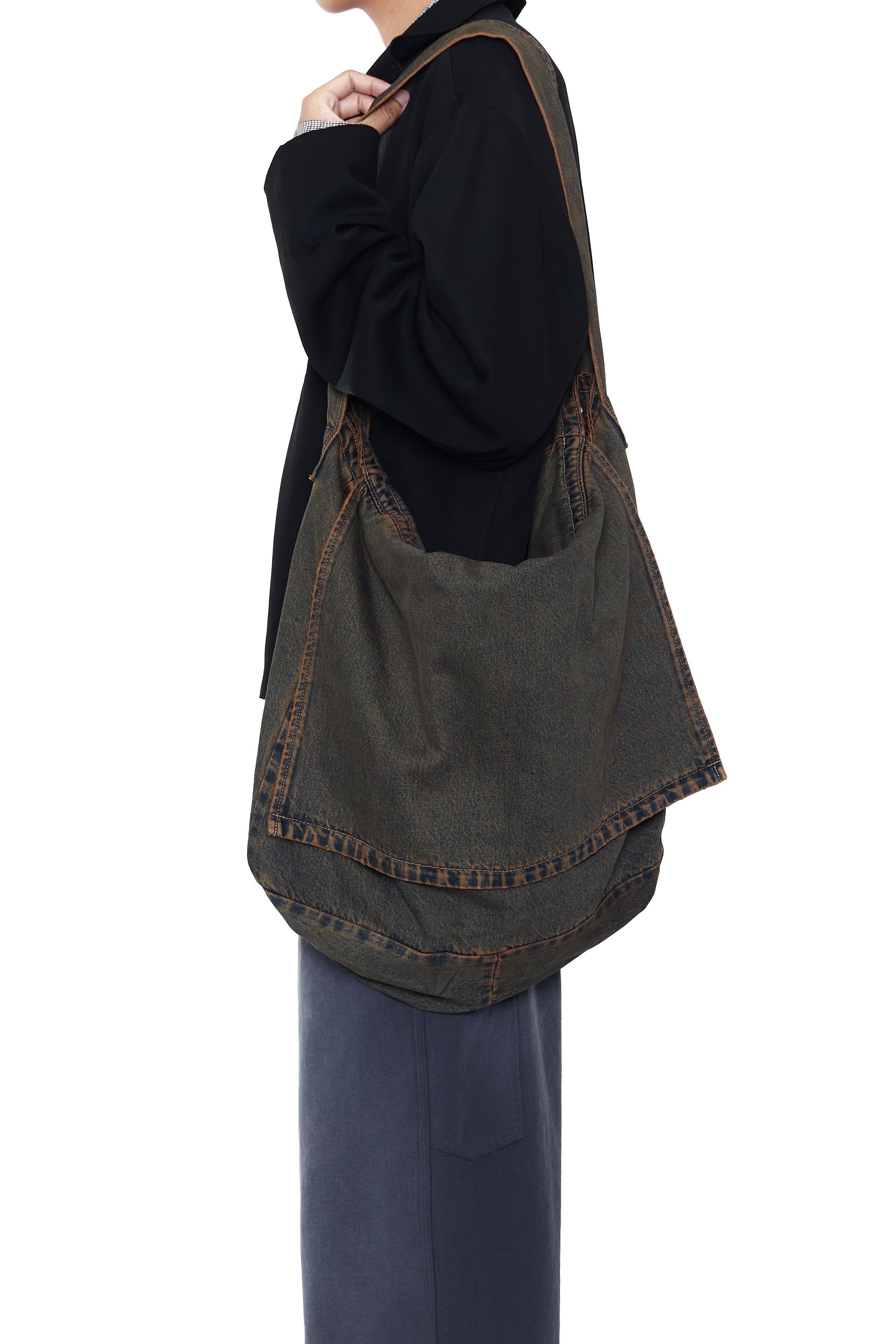Load image into Gallery viewer, BLACK BROWN WASH DENIM CROSS BODY BAG
