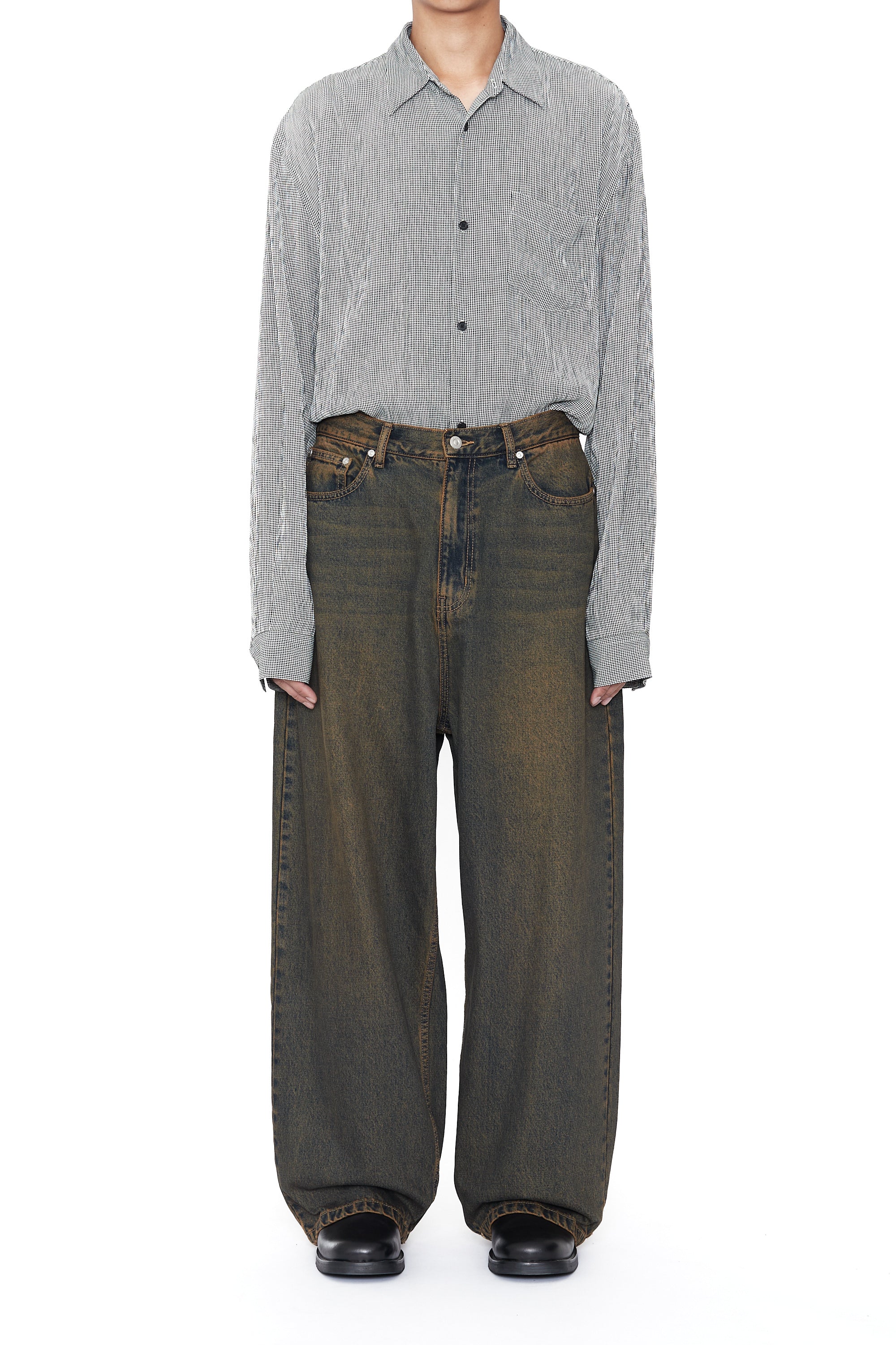 Load image into Gallery viewer, BLACK BROWN WASHED DISTRESSED EXTENDED CUT LUFT JEANS
