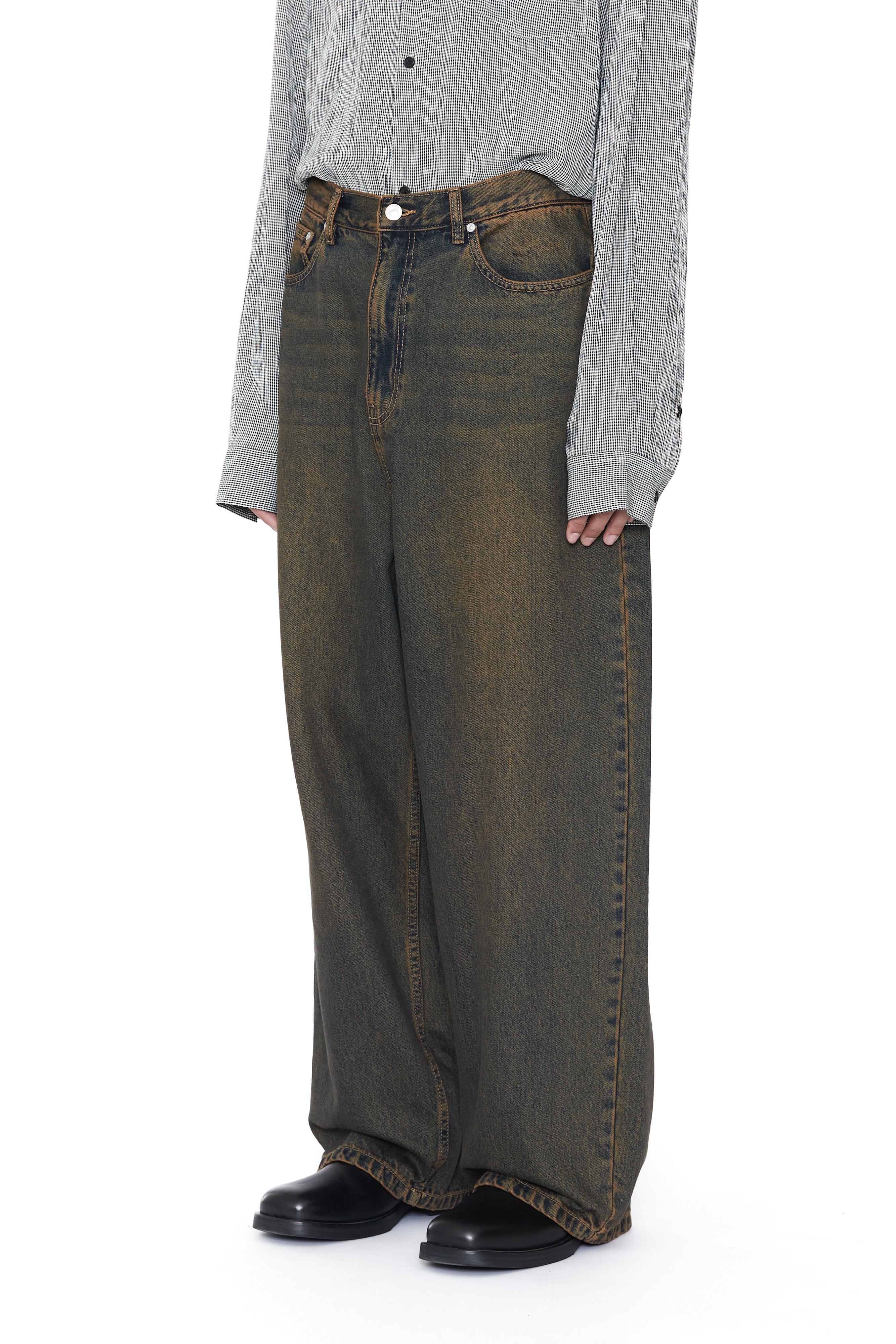 Load image into Gallery viewer, BLACK BROWN WASHED DISTRESSED EXTENDED CUT LUFT JEANS
