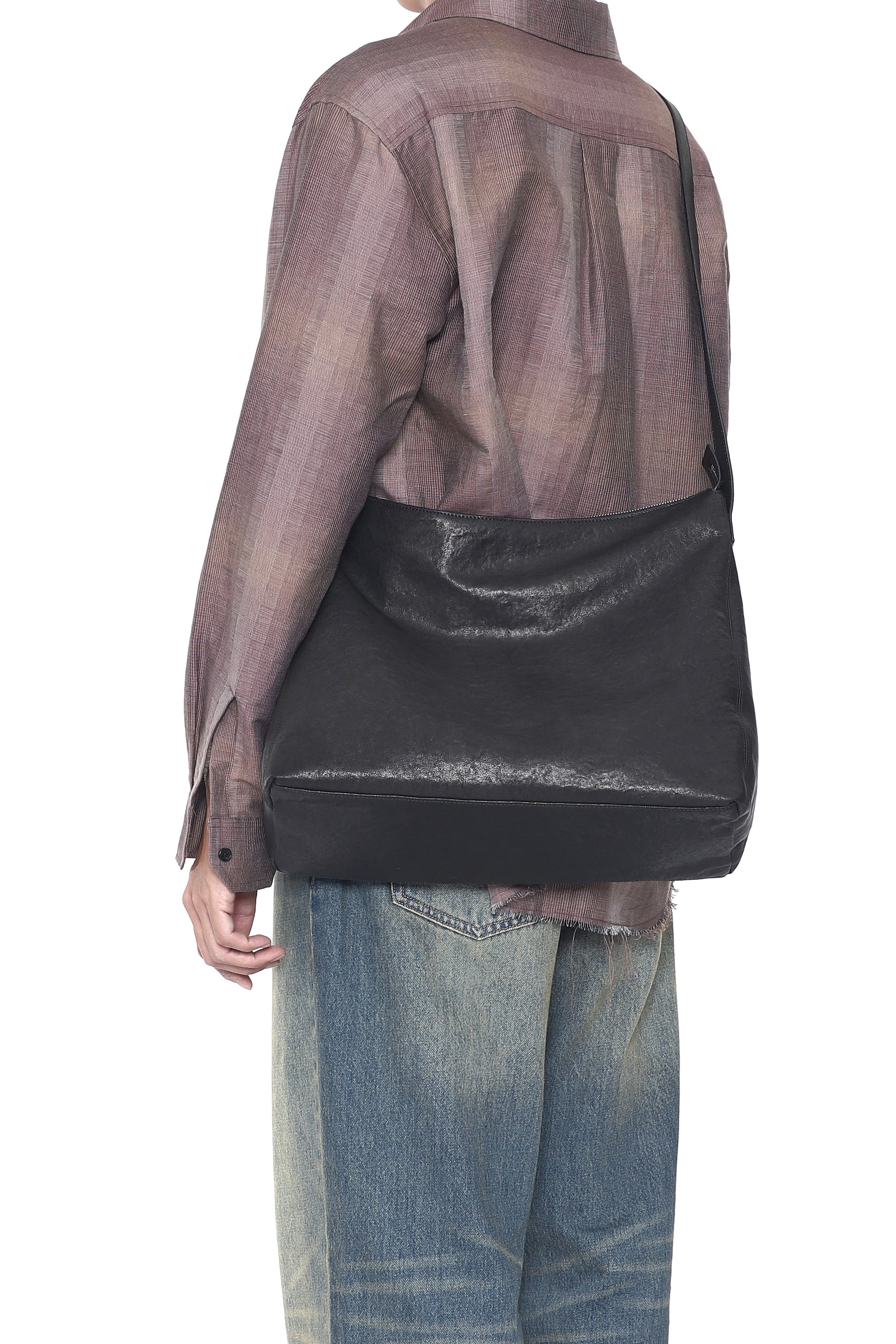 Load image into Gallery viewer, BLACK LAMB LEATHER 3WAYS SLACK BAG
