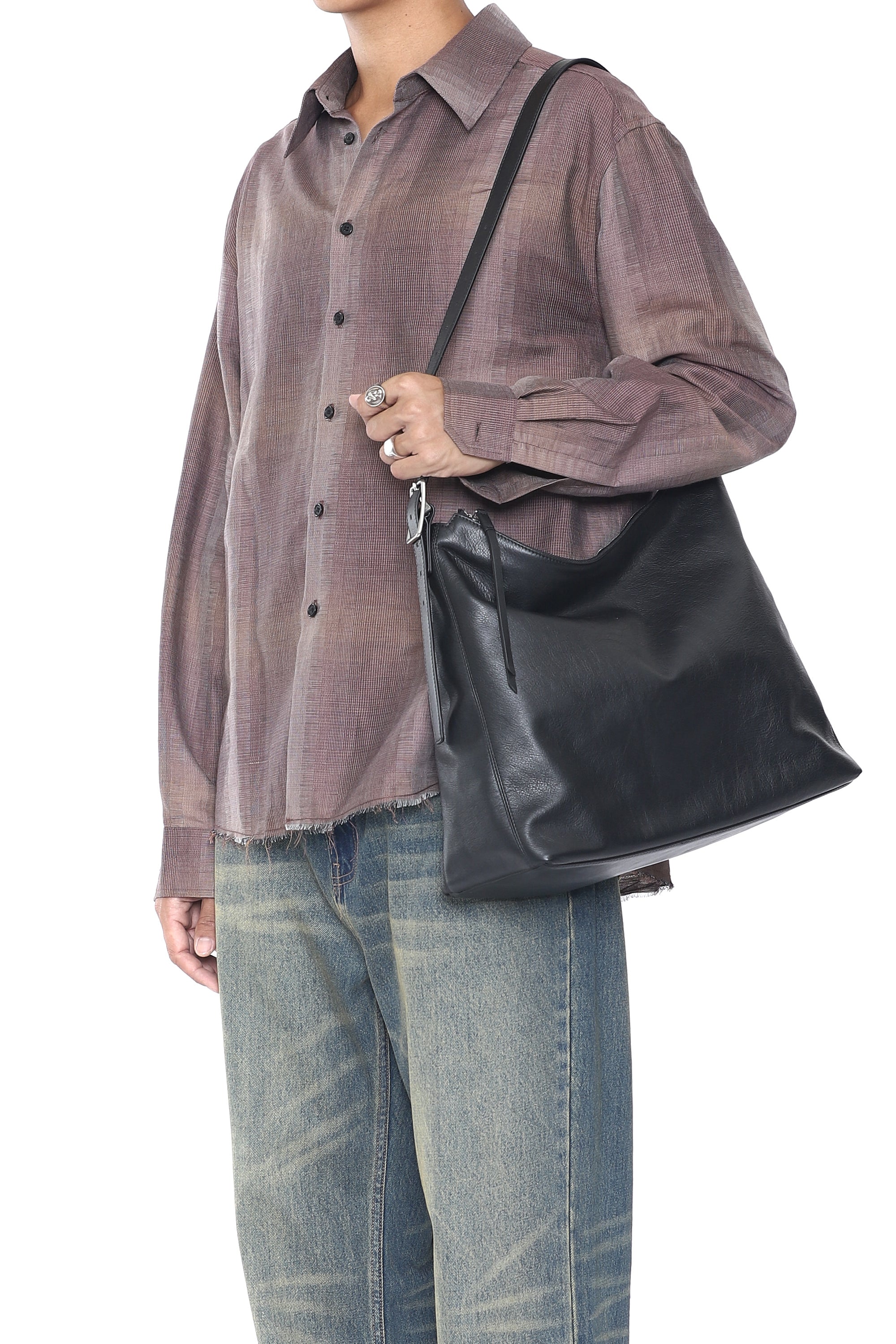 Load image into Gallery viewer, BLACK LAMB LEATHER 3WAYS SLACK BAG
