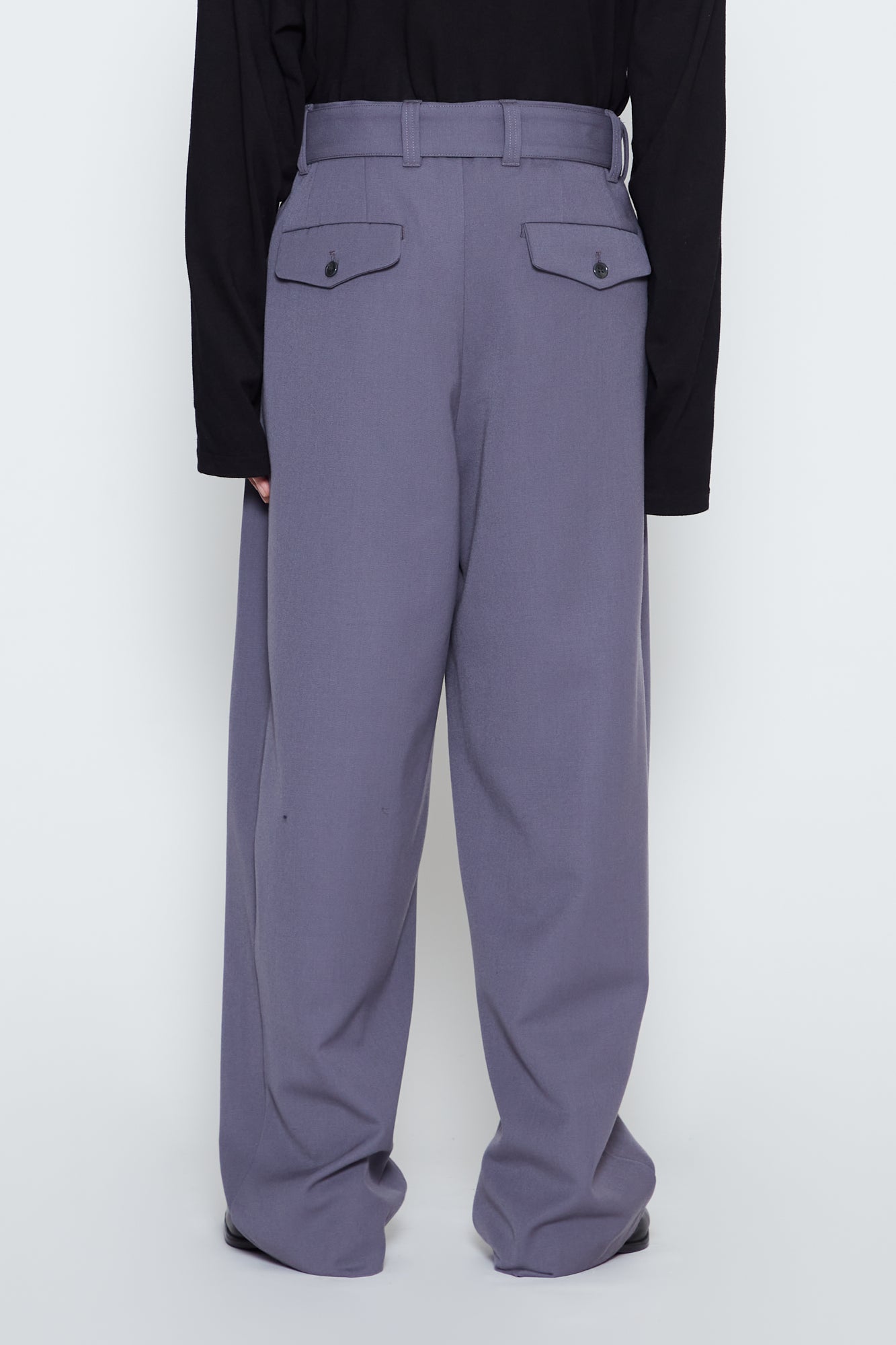 Load image into Gallery viewer, GREY GABARDINE WIDE TAPERED CABIN PANTS
