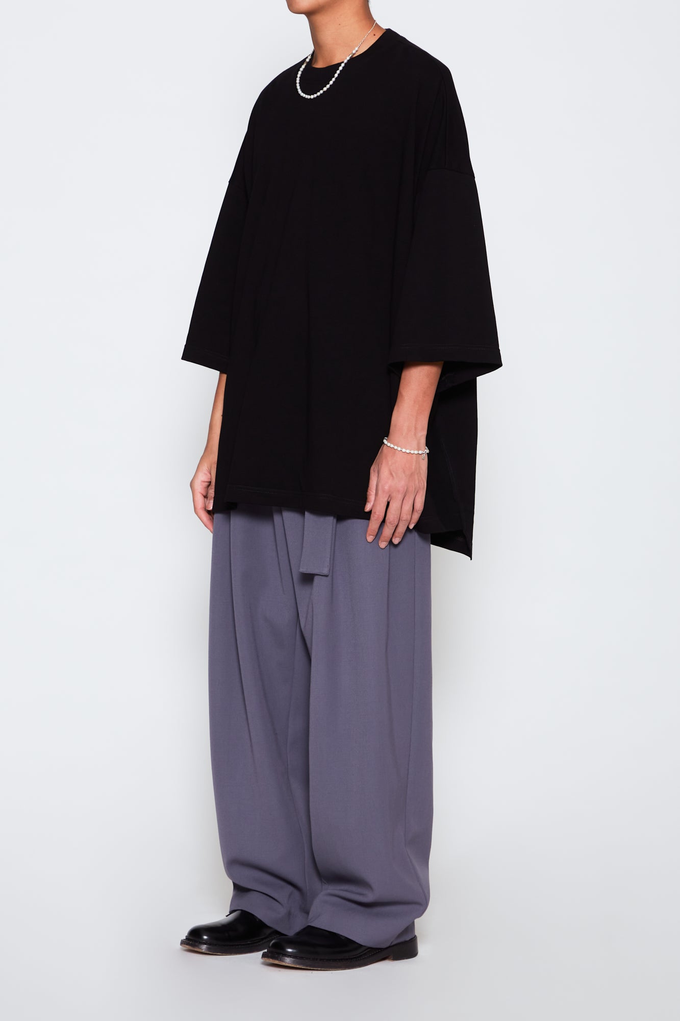 Load image into Gallery viewer, GREY GABARDINE WIDE TAPERED CABIN PANTS

